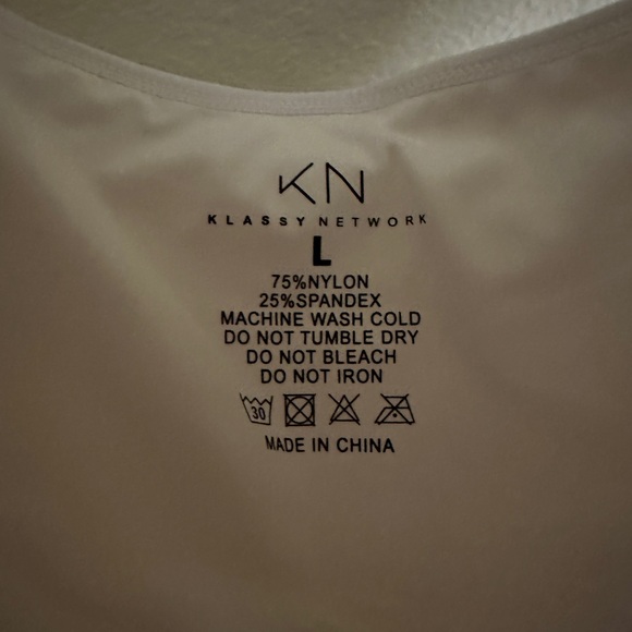 Klassy Network Peek-a-Boo Brami - Picture 6 of 6